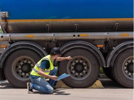 Sharpsburg, MD truck accident lawyer